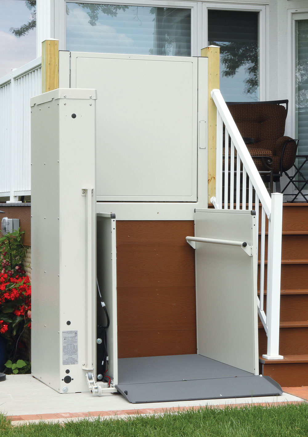 An outdoor wheelchair lift
